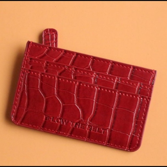 ❤️ B-LOW THE BELT | Croc Card Case🥰 - Picture 2 of 4